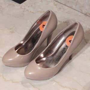 Elegant Beige High Heels